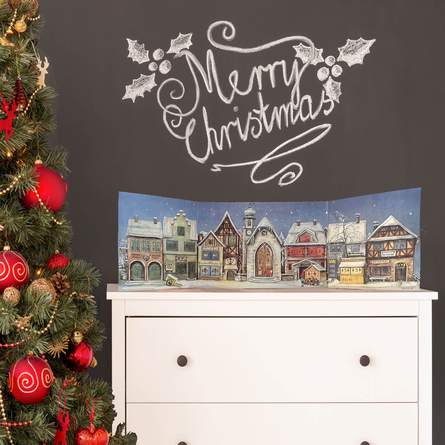 Adventskalender aus Papier "Die kleine Stadt" - aufgestellt