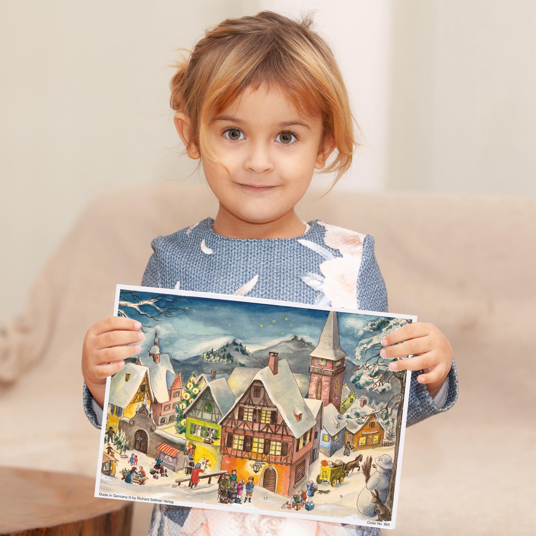 Adventskalender "Verschneites Dorf" - Mädchen thumbnail